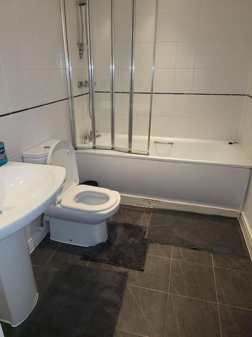 Awesome 1 Bedroom Apartment Manchester Esterno foto